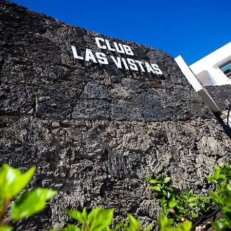 Beautiful With Stunning Sea Views شقة *